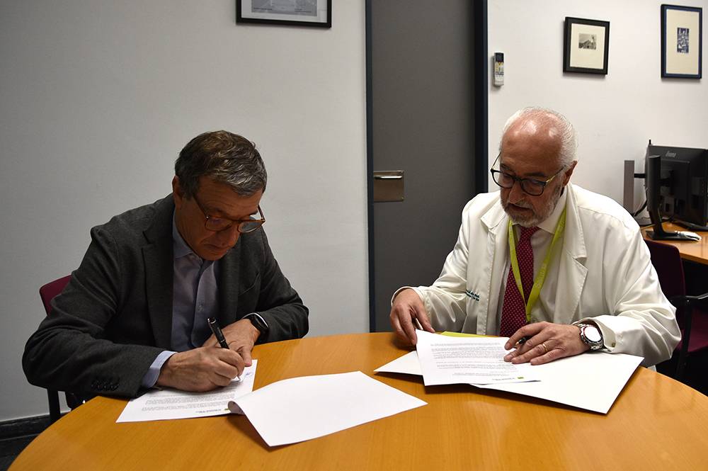 La Corporació i Serveis Funeraris Cabré Junqueras renoven el conveni de col·laboració per continuar oferint musicoteràpia a les persones amb malaltia avançada